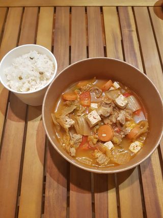 Kimchi Jjigae   김치찌개