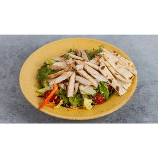 Salata sa grilovanom piletinom