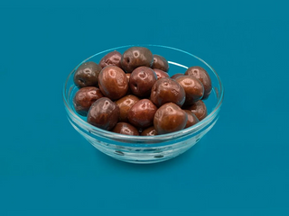 Porzione di olive kalamata