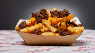 Картофи с телешко и чедър (350г)