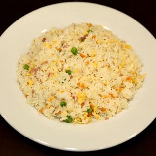 A2 - Arroz frito con tres delicias