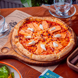 Пиццетта с лососем и сыром Маскарпоне классическая (22 см.)