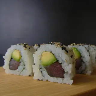Uramaki Tonyina I Alvocat (8 Uds.)