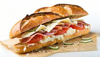 Panino con acciughe e pecorino
