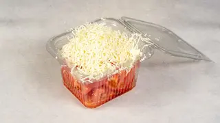 Paradajz salata sa sirom
