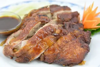 Pato Asado Con Salsa Picante