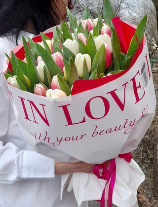 Bukiet tulipanów kolorowych