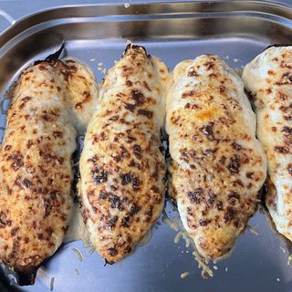 Berenjena rellena de carne ( media berenjena)