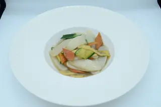 32 Gnocchi di riso con gamberi e verdure