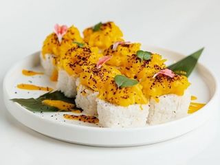 Ika Mango Roll / 8 szt.