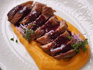 Качка су-від з пюре батату (350g)