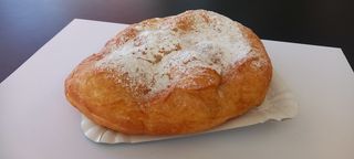 Gogoașă cu zahar vanilat