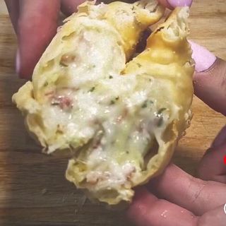 Empanada Con Jamón Y Queso (1 Ud.)