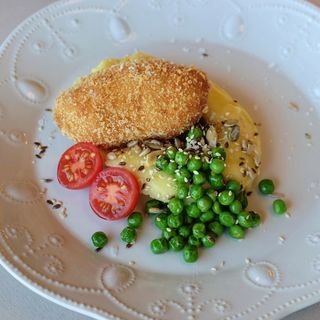 Київська котлетка з кремом з картоплі