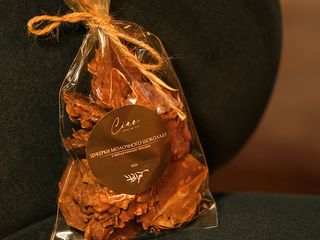 Цукерки з молочного шоколаду з мигдалевими чіпсами (100g)