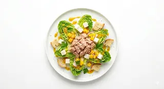 Ensalada De Atún Y Queso Fresco