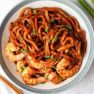 Chilli Garlic noodles with Prawns