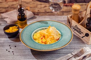 Rissotto cu legume și crispy parmezan