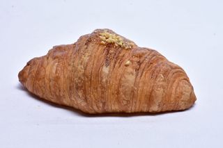 Grand croissant fourré amande