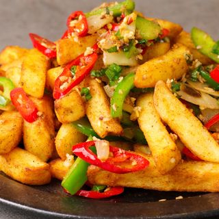 papas fritas con picante roja