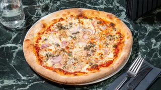 Pizza tonno e cipola