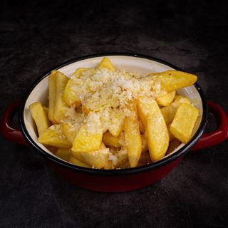 Hungry Fried  Trufa y granapadano + mayo trufa casera.