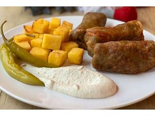 Sarmale cu mămăligă şi smântână din caju - vegan