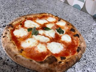 Pizza margherita