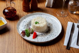 Orez basmati cu  usturoi post