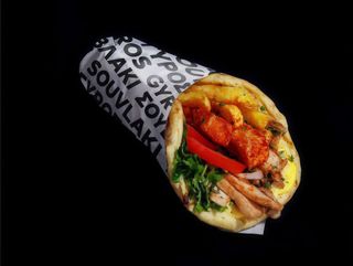 WRAP | XL Gyros Pollo con Halloumi Fries