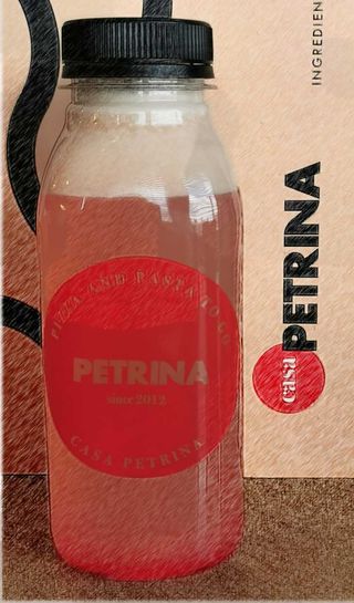 Limonada cu trandafiri