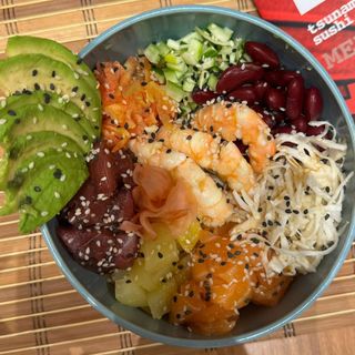 Poke Bowl Tsunami
