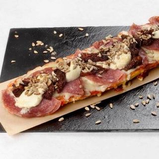 Zapiekanka Salami z Falami