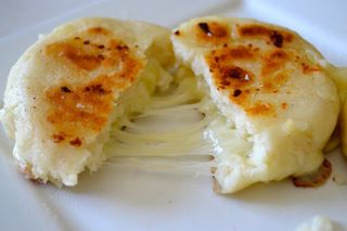 Arepa criolla