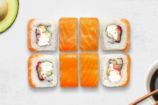 Філадельфія делюкс зі свіжим лососем (270г)