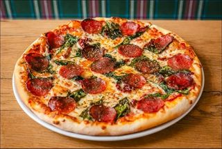 11. Pizza Nicejska 32cm