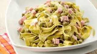 Spaghetti Paglia & Fieno