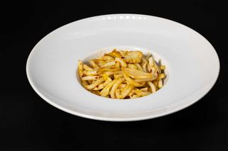 134 Spicy udon pollo, verdure, uova, piccante