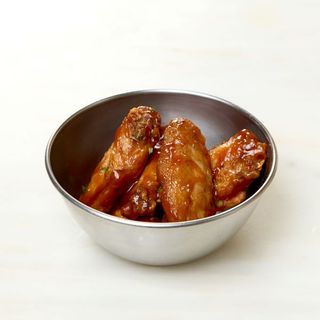 Asinhas de frango c/ molho bbq