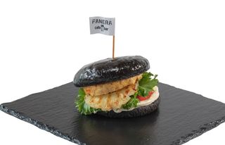 Чікен ананас бургер (330г)