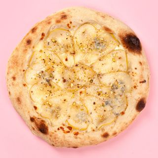 Піца з грушею і горгондзолою