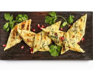 Лаваш з бринзою та зеленню (250g)