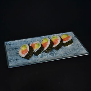 Futomaki Salmón y Aguacate (5 Pzs.)