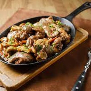 Пилешки дробчета с бекон гъби на тиган (300г)