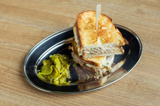 Сендвіч з тунцем