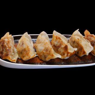 43. Gyoza manzo 6 pezzi