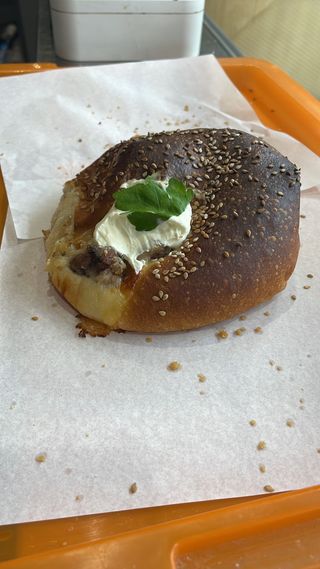 Salsiccia, funghi, mozzarella  e besciamella