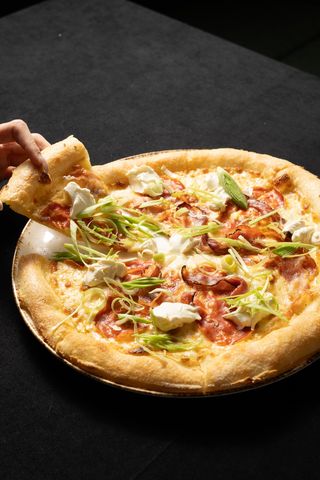 Pizza Cream Cheese & Pancetta  Ø32cm