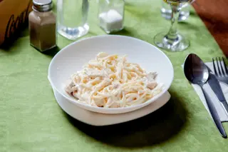 Spaghete Pollo