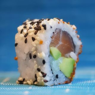 California Rolls Spicy Saumon